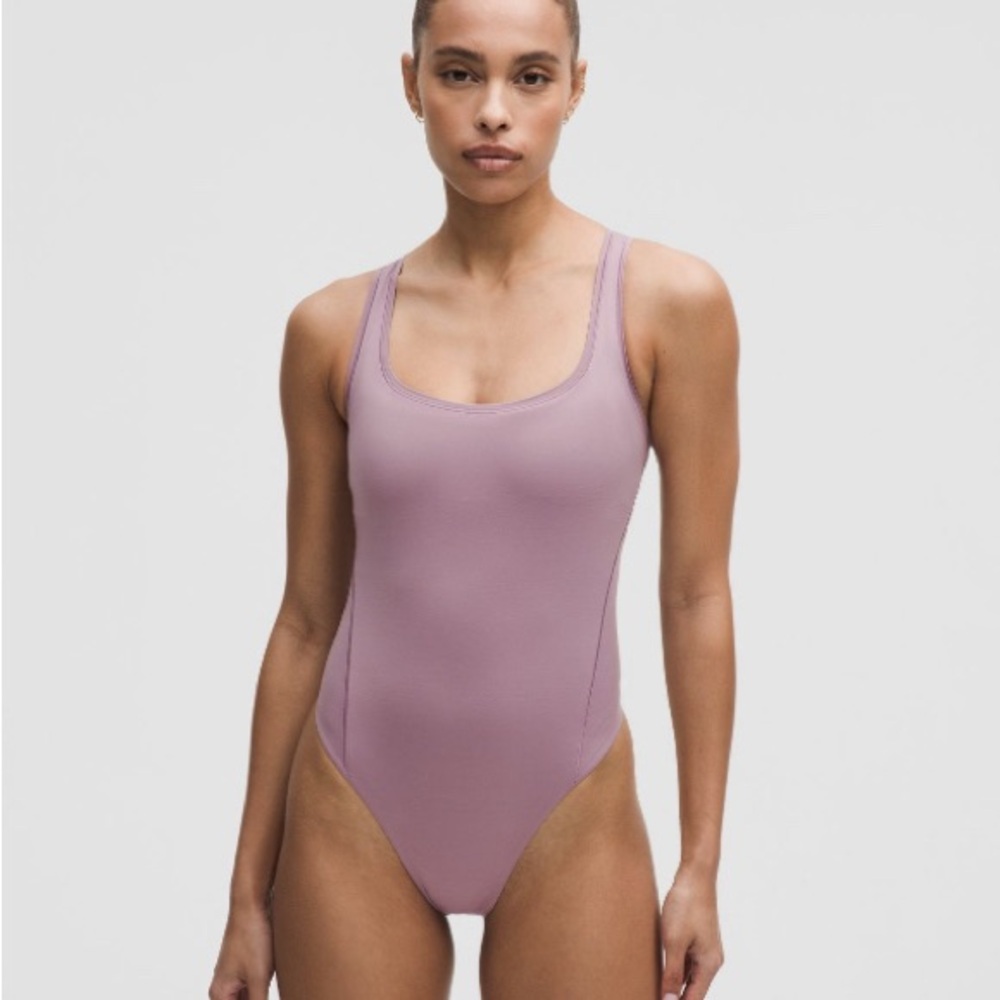Wundermost Ultra-Soft Nulu Square-Neck Bodysuit size M in Lavendar Luxe
